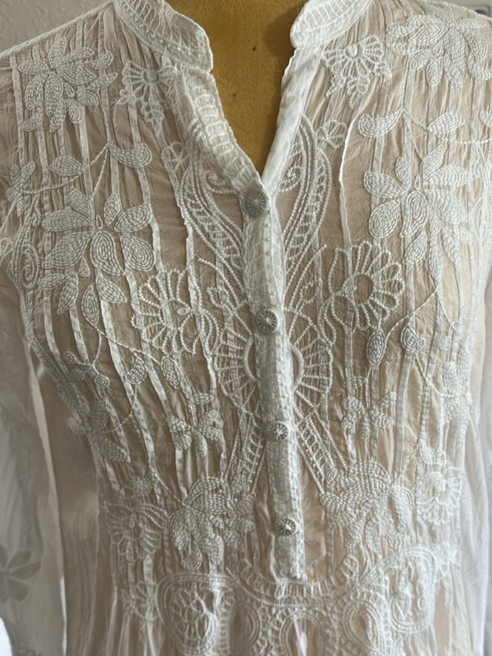 Johnny Was White Embroidered Button-Front Tunic